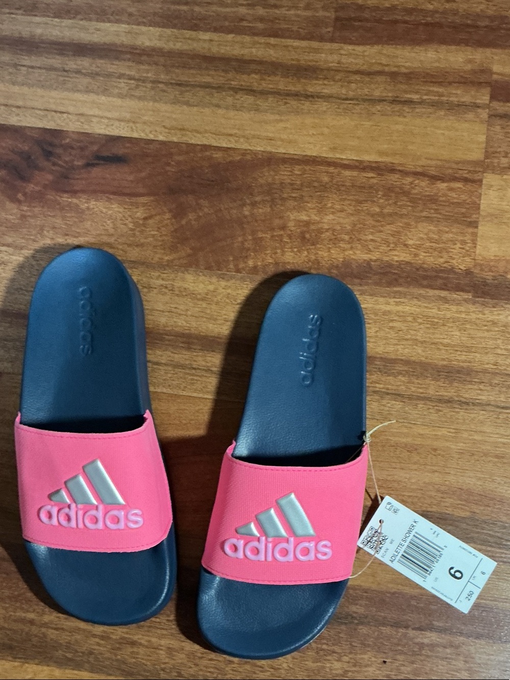 adidas Women’s Pink and Navy Slide Sandals nwt Sz 6